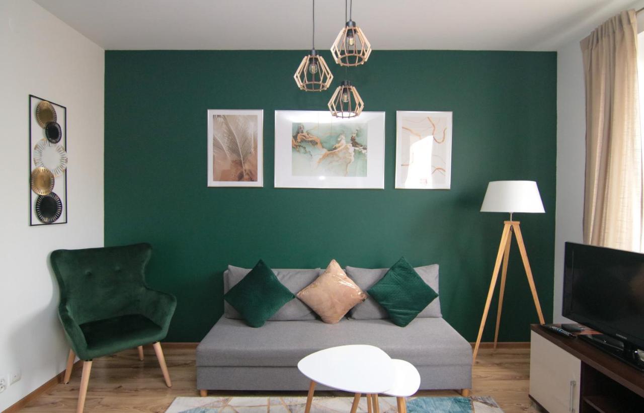 Dmk Green Apartment Near Warsaw-Modlin Airport Nowy Dwór Mazowiecki Dış mekan fotoğraf